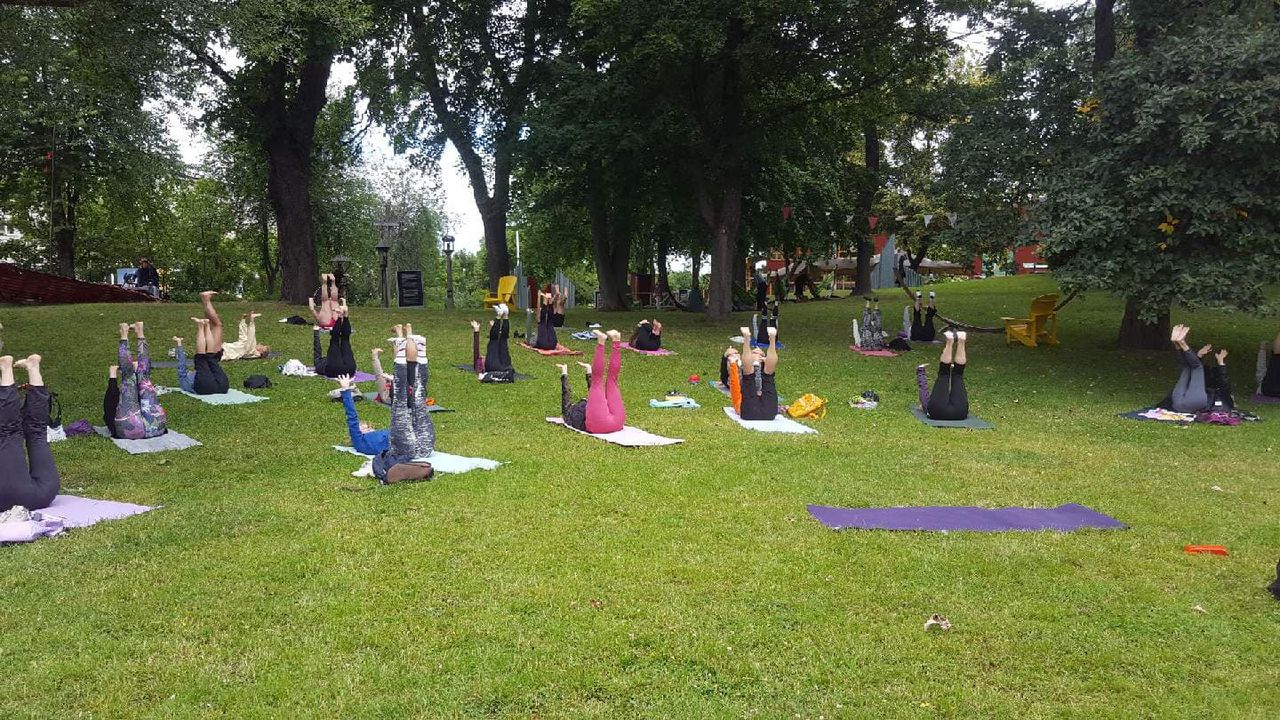 Yoga i parken